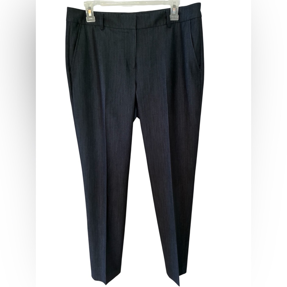 Jones New York dress pants 
Black straight leg career workwear 
Size 8 women’s